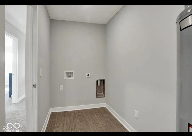 Building Photo - 15243 Farrington Rd