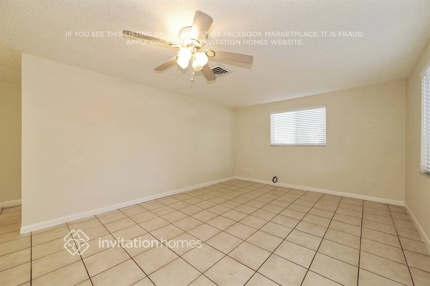 Building Photo - 14676 56th St N