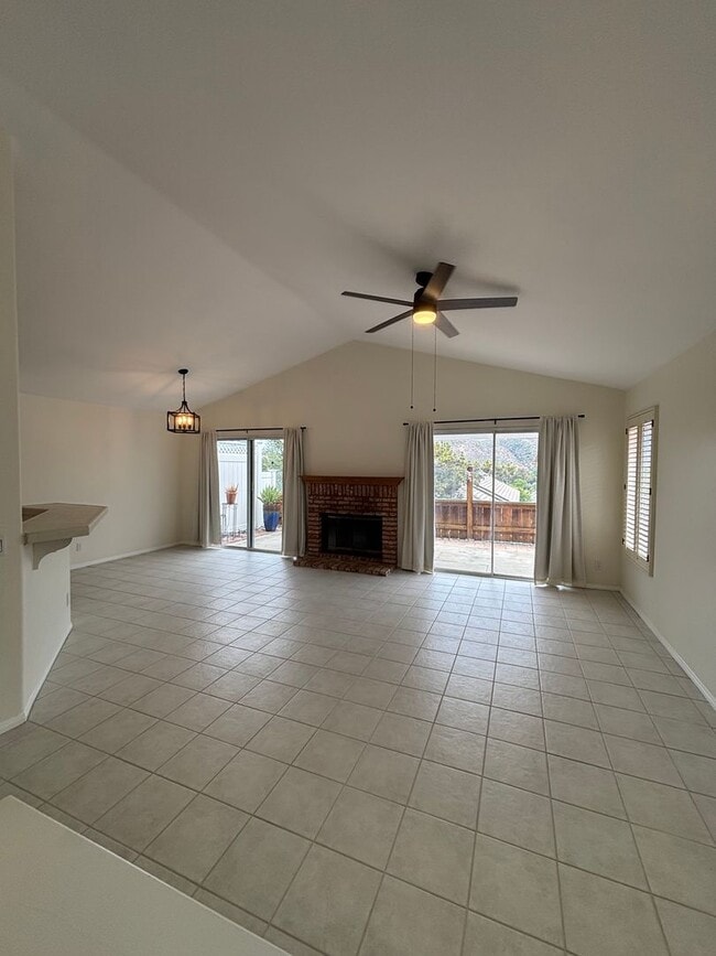 Building Photo - 2 Bedroom 2 Bathroom Condo Living in Great Community Located At West Village Of Singing Hills HOA.