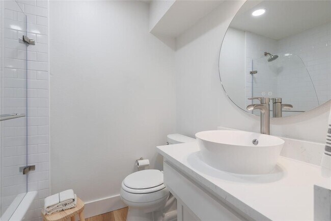 Building Photo - 5510 Cordell Ln