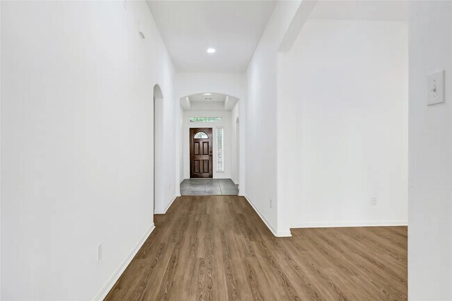 Building Photo - 3214 Tall Sycamore Trail