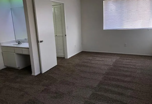Master 2 View - 44460 15th St E