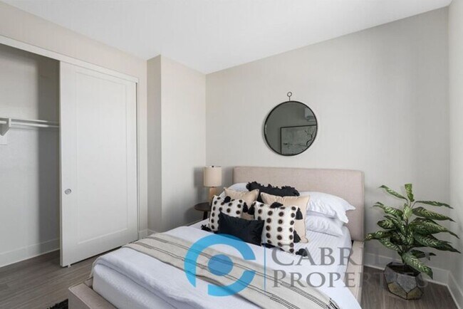 Building Photo - 1646 Neptune Ave