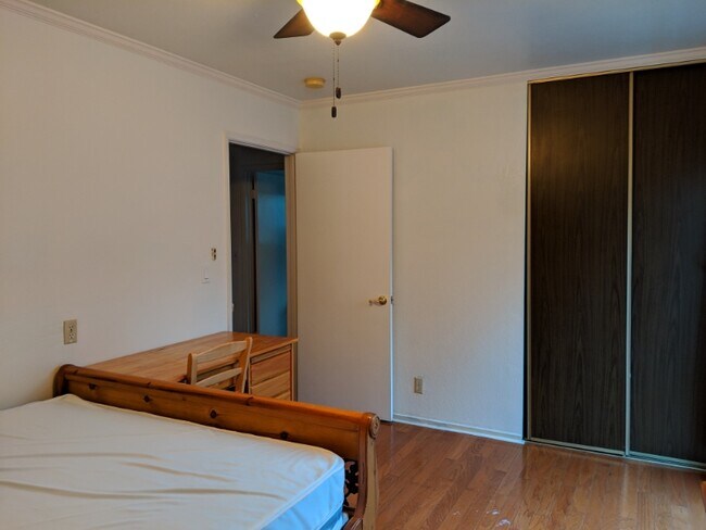 Building Photo - 1197 Yosemite Ave