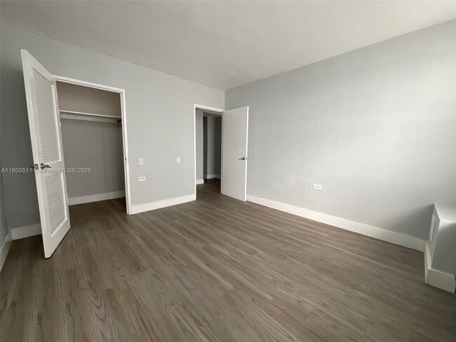 Building Photo - 1250 West Ave