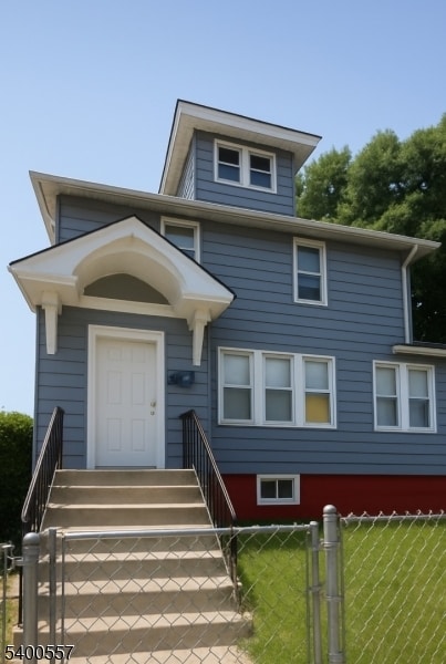 Primary Photo - 14 Norwood Ave