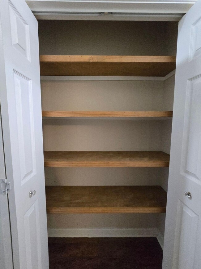 Building Photo - 901 Tristan St