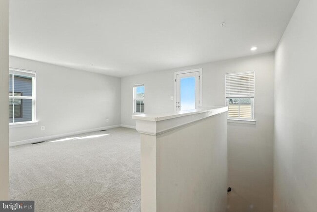 Building Photo - 22310 Seabring Terrace