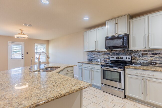 Building Photo - 1744 Emerald Edge