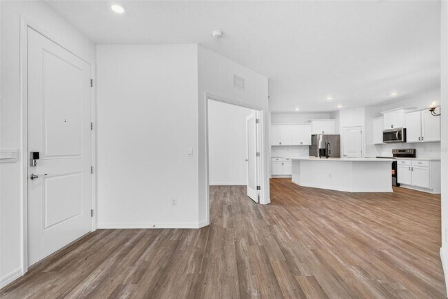 Building Photo - 31463 Paper Birch St