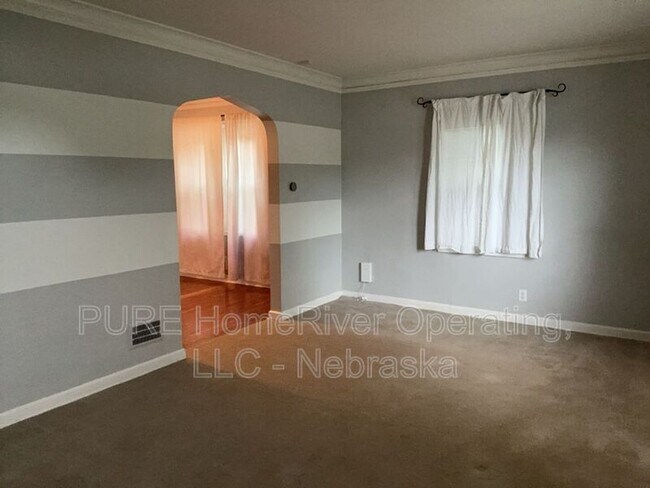 Building Photo - 1302 S 51st Ave