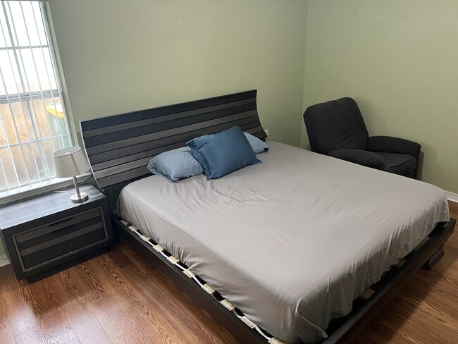 Building Photo - 1207 Chimera Ln