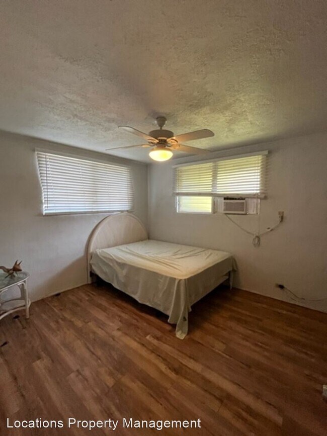 Building Photo - 3 br, 1.5 bath House - 68-252 Au Street