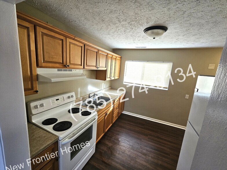 Building Photo - 1333 Ponca Ave