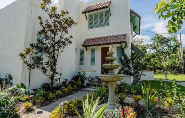 Building Photo - 302 Fordham Dr