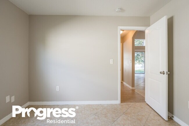 Building Photo - 7640 Hidden Cypress Dr