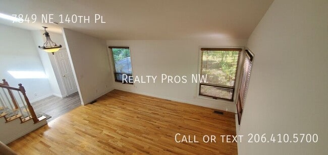Building Photo - 7849 NE 140th Pl