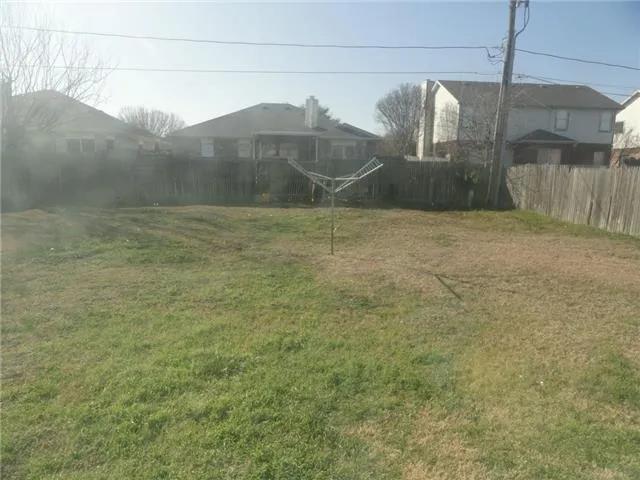 Building Photo - 3414 Chesapeake Dr