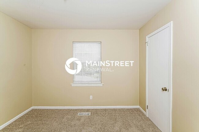 Building Photo - 3 Bedroom Pet-Friendly Home in Birmingham,...