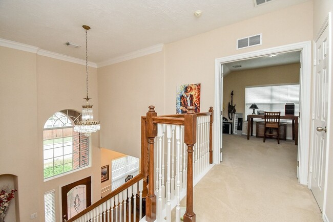 Building Photo - 1446 Sherwood Park Cir