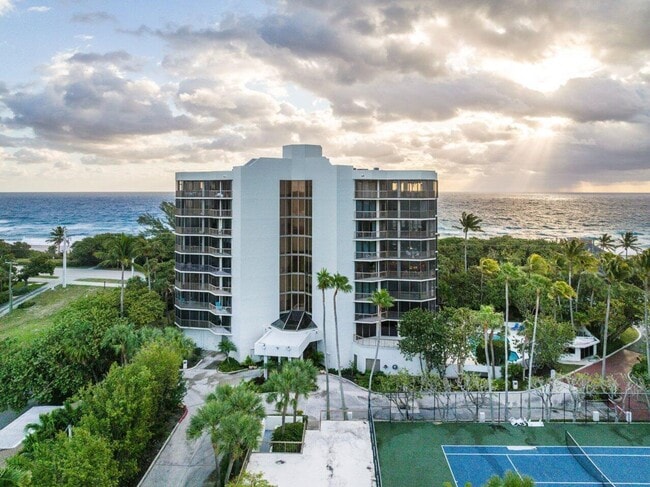 Building Photo - 2401 N Ocean Blvd