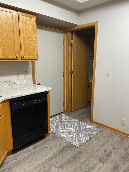 KItchen - 1846 Sapphire Pt