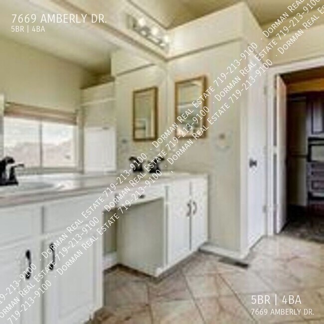 Building Photo - 7669 Amberly Dr