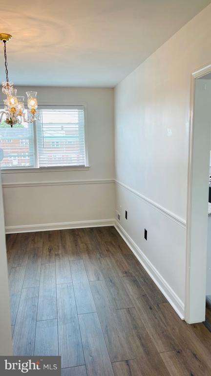 Building Photo - 5015 Wilkens Ave