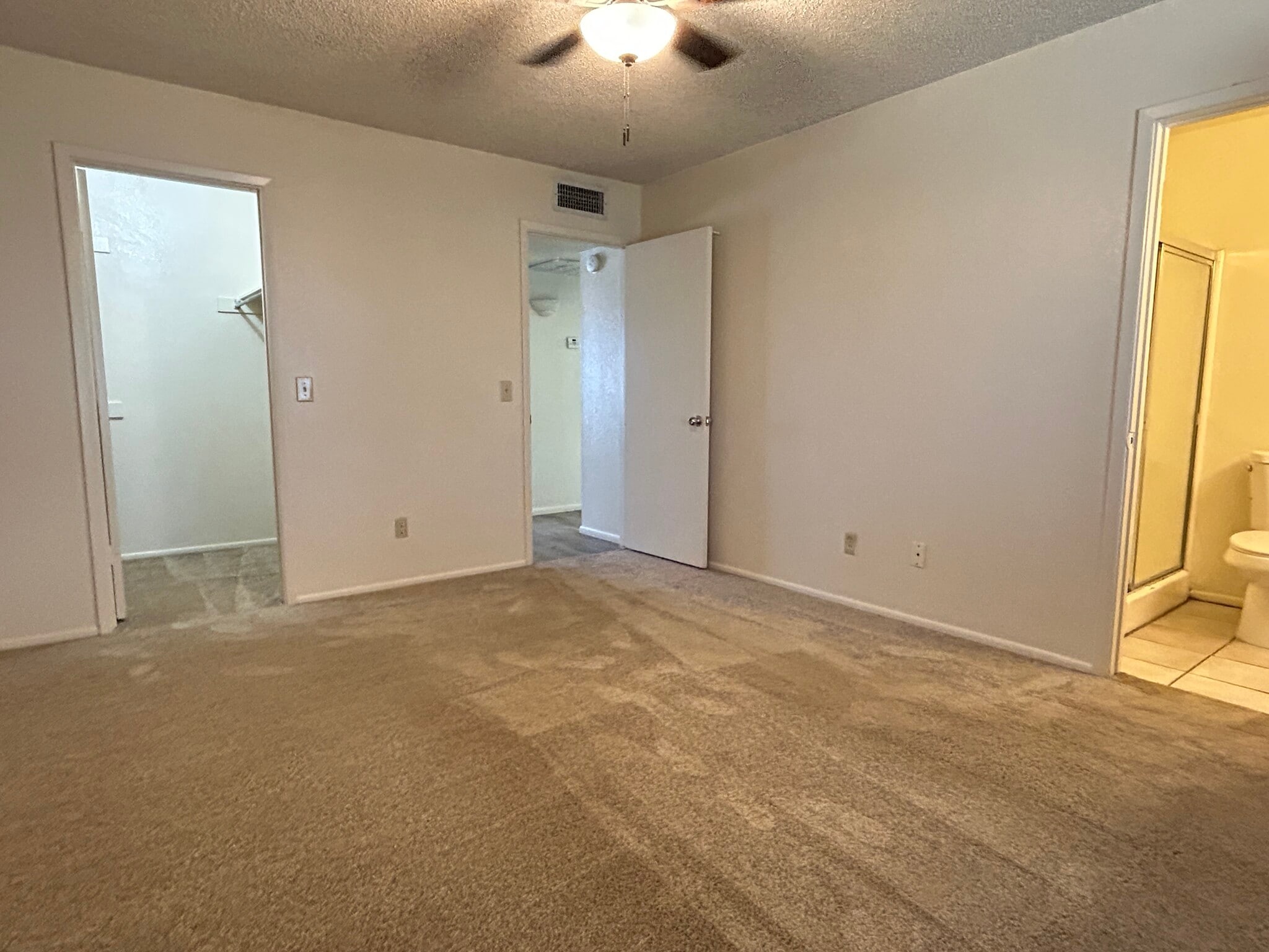 Building Photo - 807 W Nopal Pl