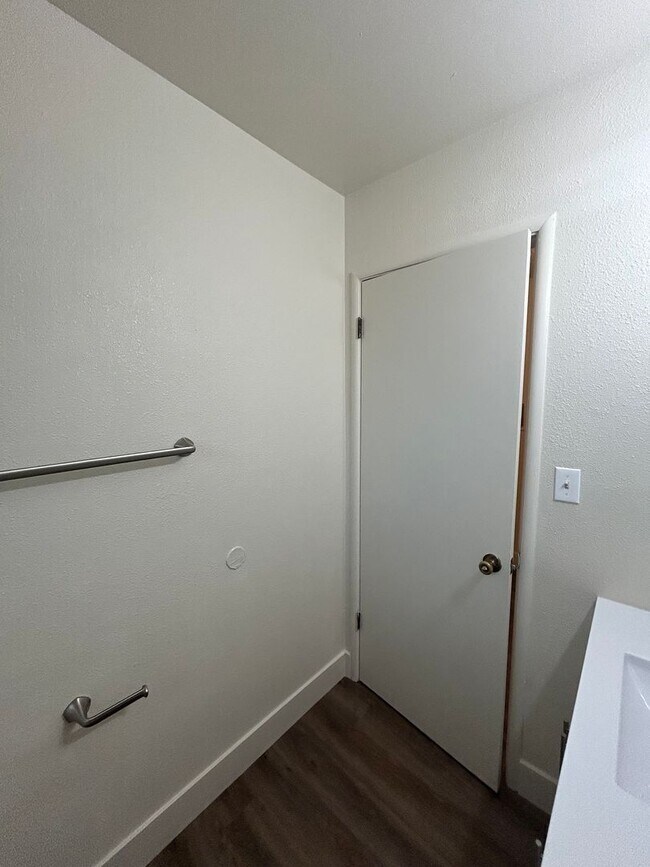 Building Photo - 618 Rancheria Dr