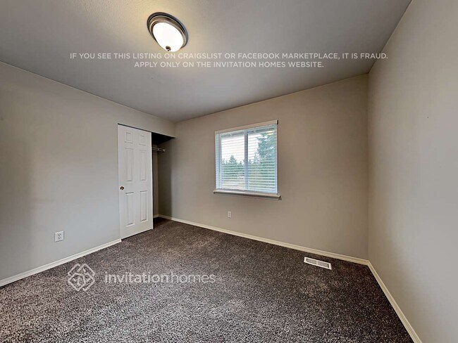 Building Photo - 5413 208th St Ct E