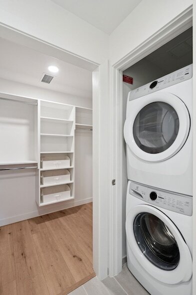 Building Photo - 1212 Demonbreun St