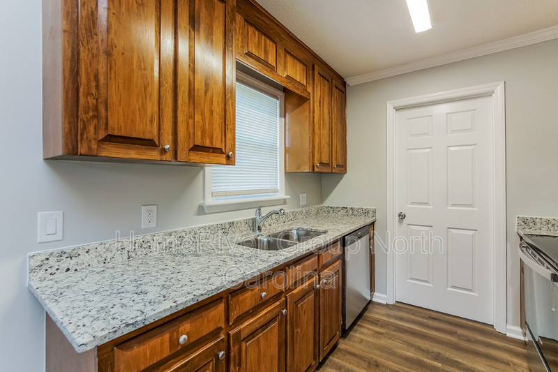 Building Photo - 3429 Deer Trace Ln