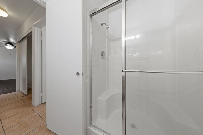Building Photo - Spacious 4-Bedroom Home on Oversized Lot –...