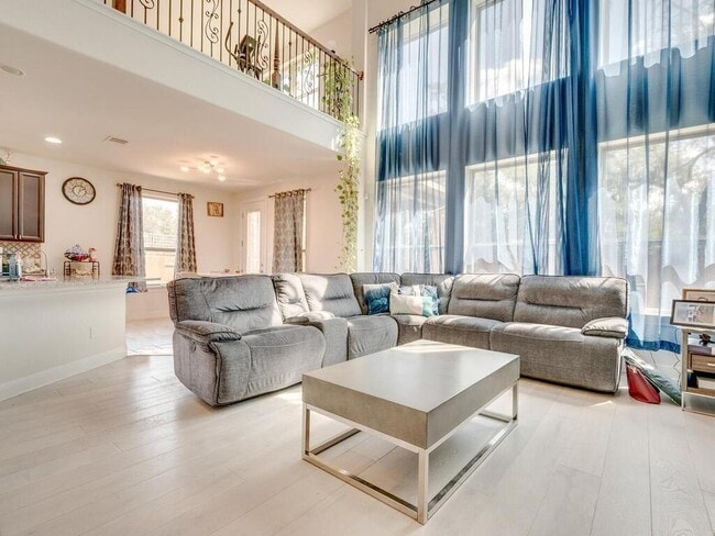 Building Photo - 4504 Tanglewood Estates Dr