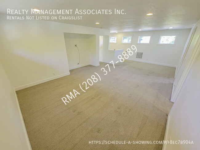 Building Photo - 2988 W Bellomy Ln