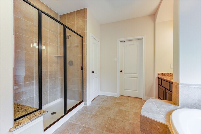 Building Photo - 1335 Altavilla Ln