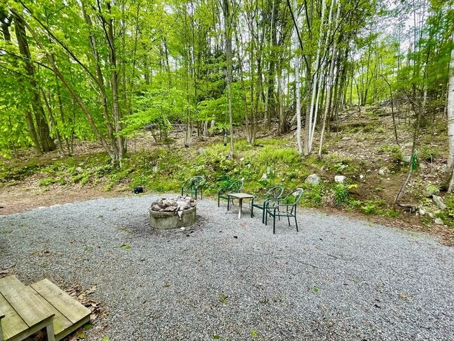 Building Photo - Bright & Airy Home Near Brettun’s Pond – Scenic Views & Modern Comfort