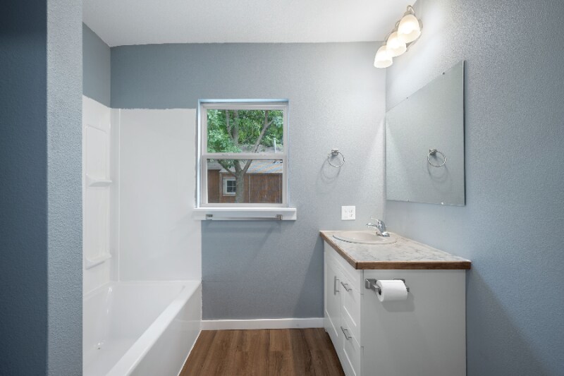 Building Photo - 2118 S Jackson Ave