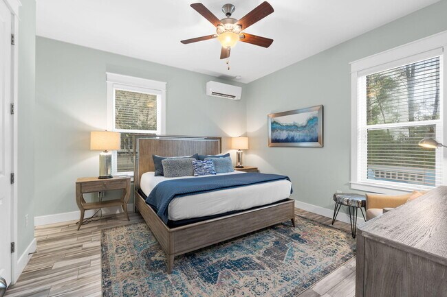 Building Photo - 21 Magical Pl