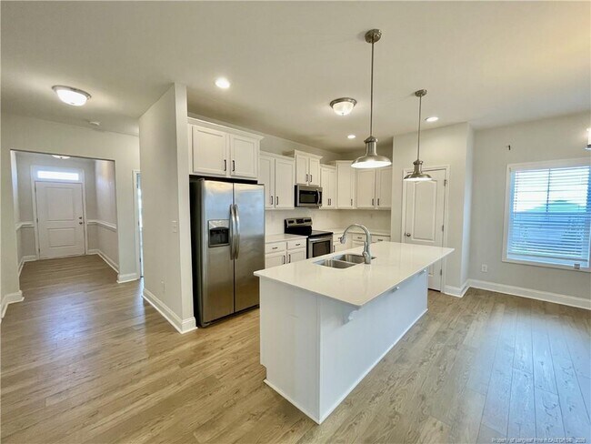 Building Photo - 279 Cromwell Ct