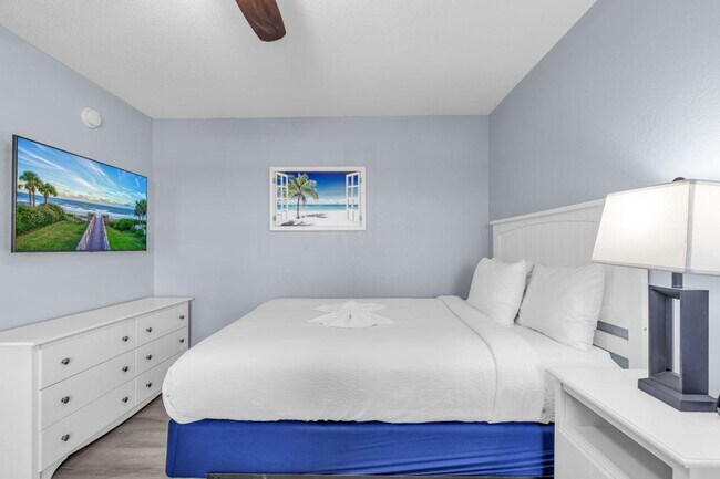 Building Photo - 3548 Alexandria Ave