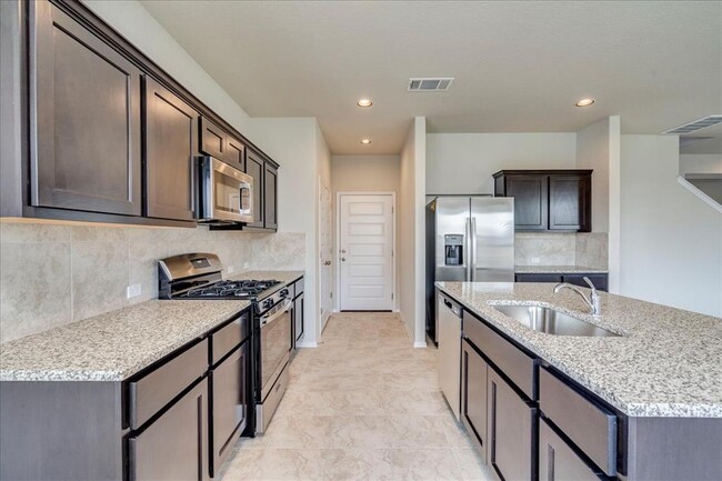 Building Photo - 116 White Dunes Dr