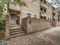 Building Photo - 1265 Delaware Ave SW