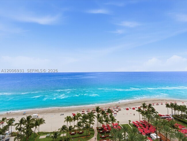 Building Photo - 17875 Collins Ave