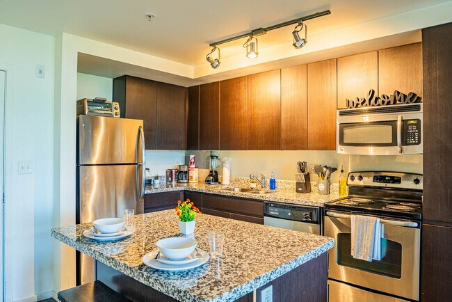 Building Photo - 915 N 4th St