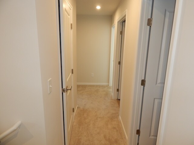 Building Photo - 633 Coopers Ml Dr