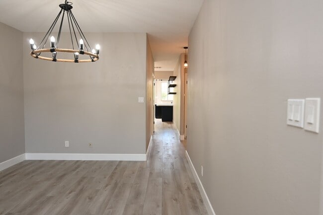 Building Photo - Nice Willow Glen Bungalow, Pet Friendly, 2...