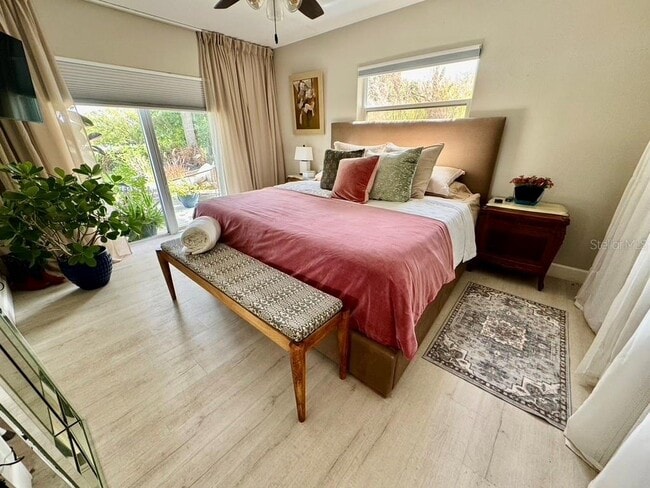 Building Photo - 1815 Barker Dr