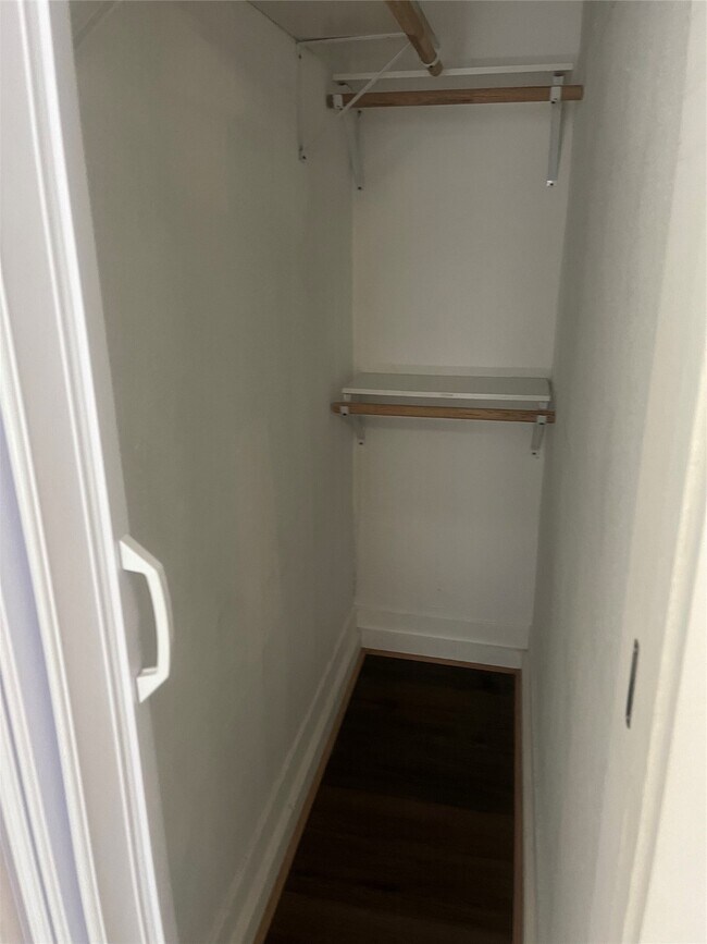 Building Photo - 3819 Menard St